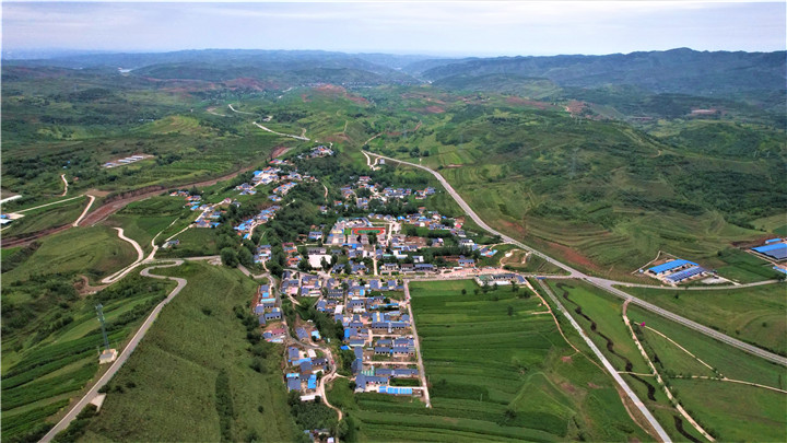 19 寧夏回族自治區(qū)固原市涇源縣大灣鄉(xiāng)楊嶺村.jpg